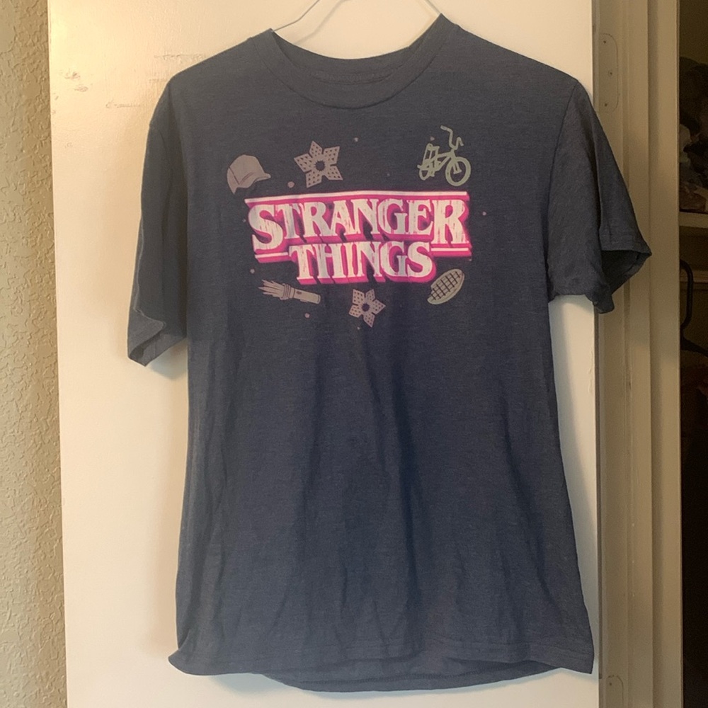 stranger things blue t-shirt size medium